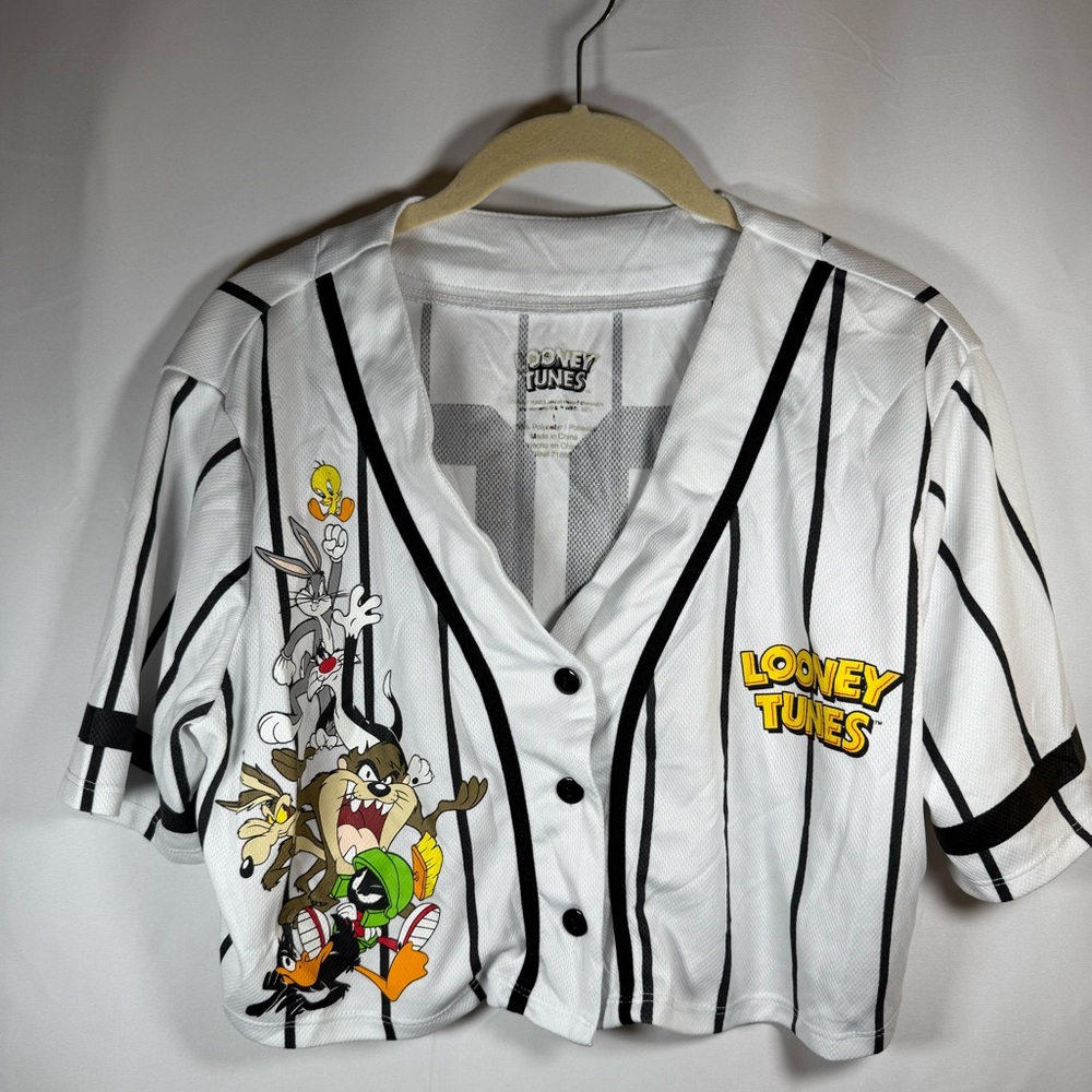 Vintage Looney Tunes White Jersey with Pin Stripes Cropped Top Women’s Size Lg